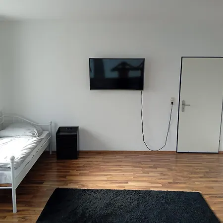 Pader Mit Wlan Und Free Parking *